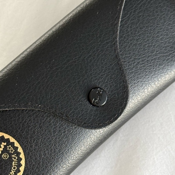 Ray-Ban Rose-Tinted Sunglasses - Picture 8 of 9